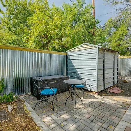 San Antonio Gem In Prime Location With Outdoor Space